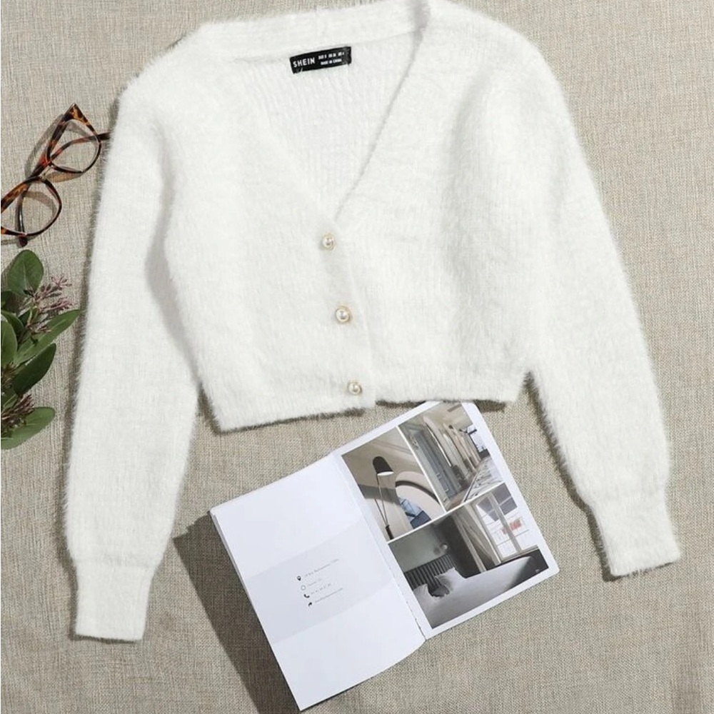 Elegant White Cardigan Sweater With Pearl Buttons
